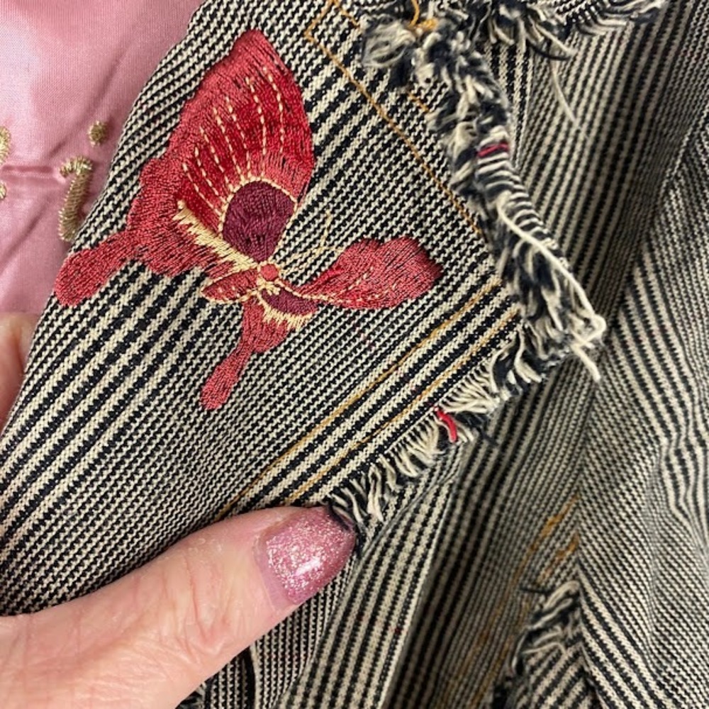 Unique Embellished Striped Blazer Jacket Floral Roses Embroidered Frayed Edges - Picture 11 of 15